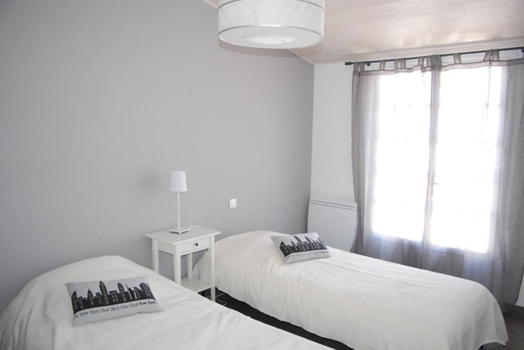 Villas Re Locations Vacances Saint-Clément-des-Baleines Zimmer foto