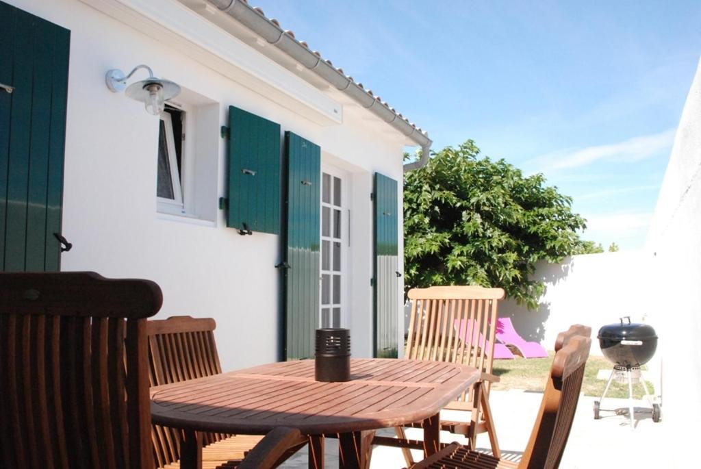 Villas Re Locations Vacances Saint-Clément-des-Baleines Zimmer foto